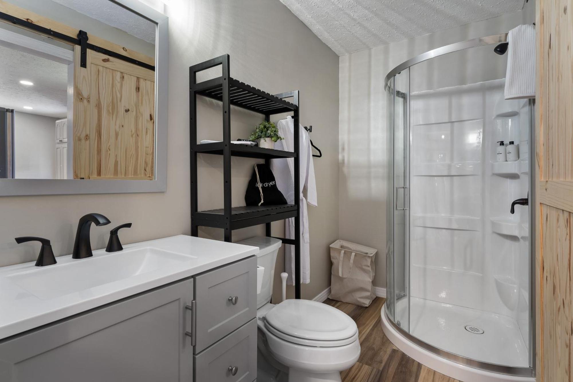 Spacious Cabin Near Hocking Hills And Caves With Hot Tub And Firepit Laurelville Dış mekan fotoğraf