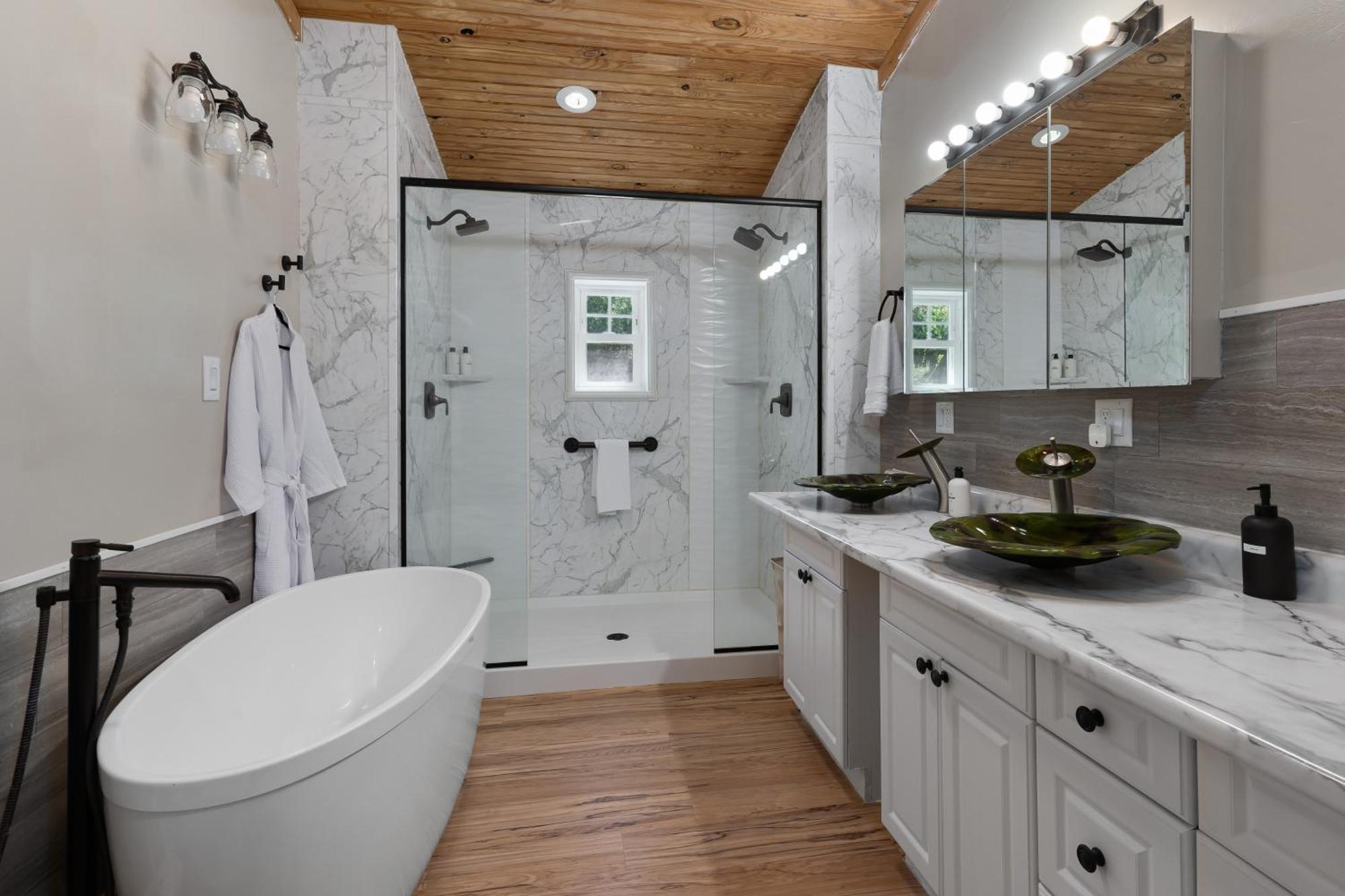 Spacious Cabin Near Hocking Hills And Caves With Hot Tub And Firepit Laurelville Dış mekan fotoğraf