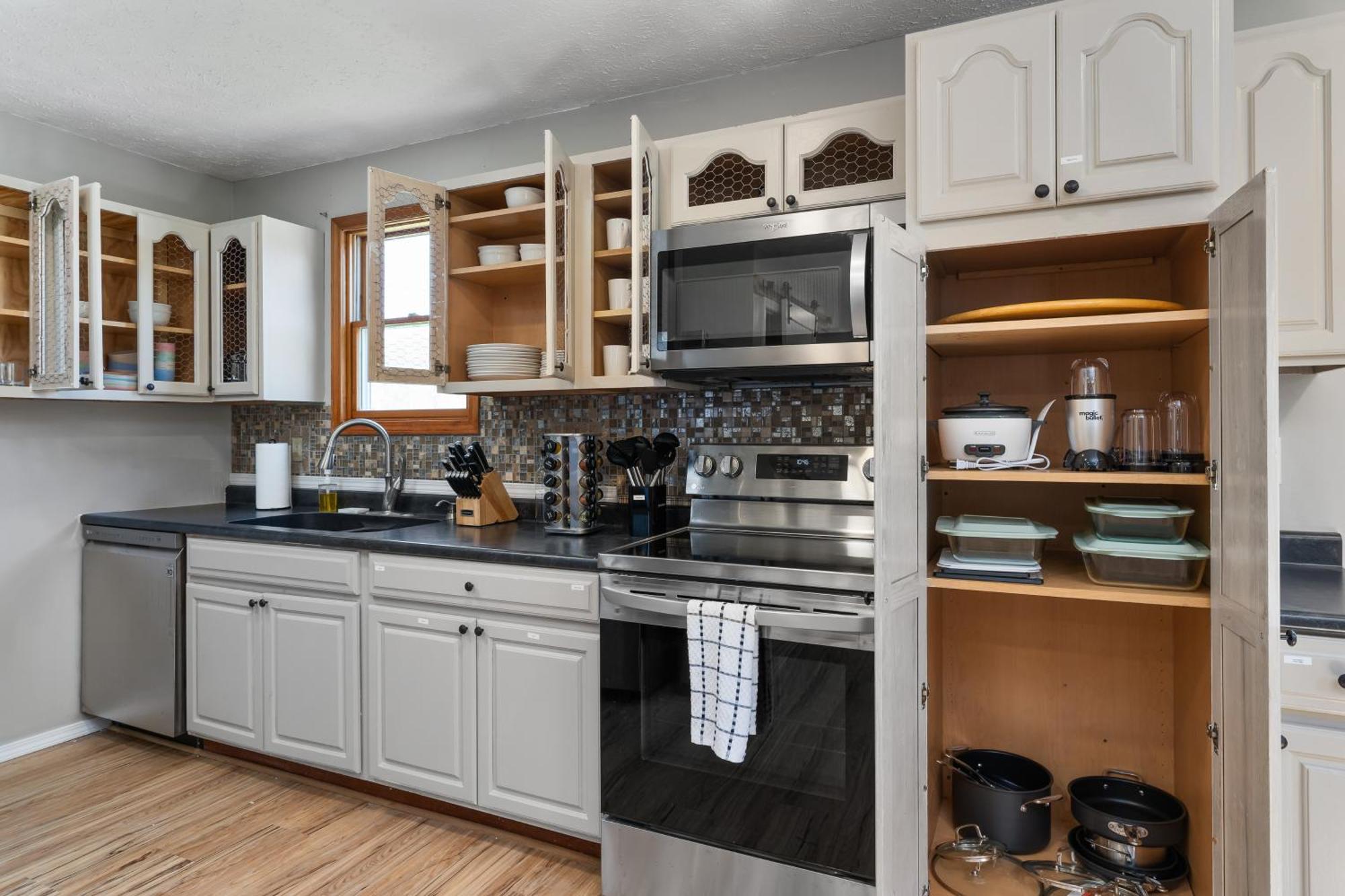 Spacious Cabin Near Hocking Hills And Caves With Hot Tub And Firepit Laurelville Dış mekan fotoğraf