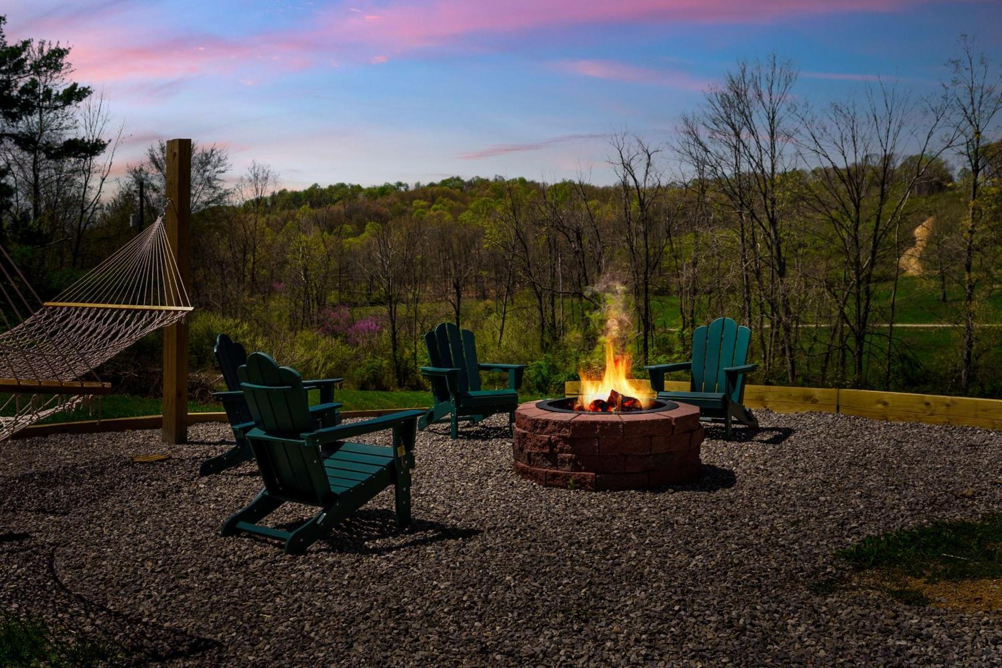 Spacious Cabin Near Hocking Hills And Caves With Hot Tub And Firepit Laurelville Dış mekan fotoğraf